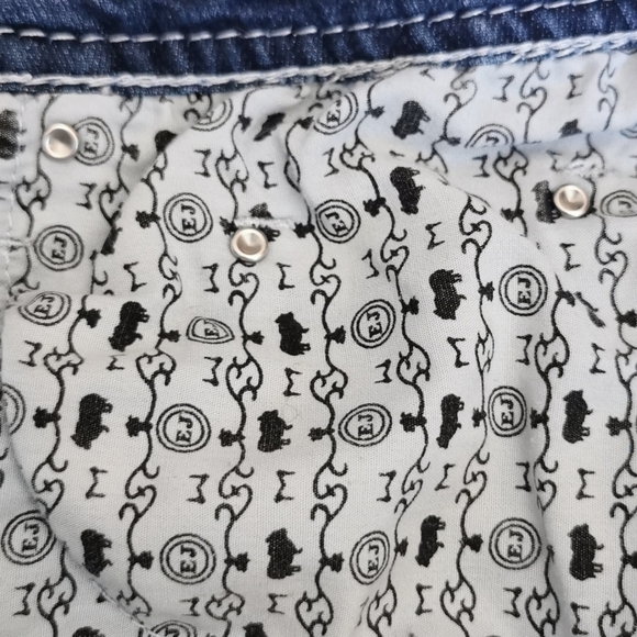 Earl Denim Shorts Rhinestones Faded 6 - Picture 6 of 8